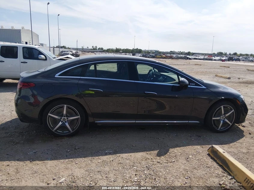 Mercedes-Benz EQE 350+ , снимка 13 - Автомобили и джипове - 56630287