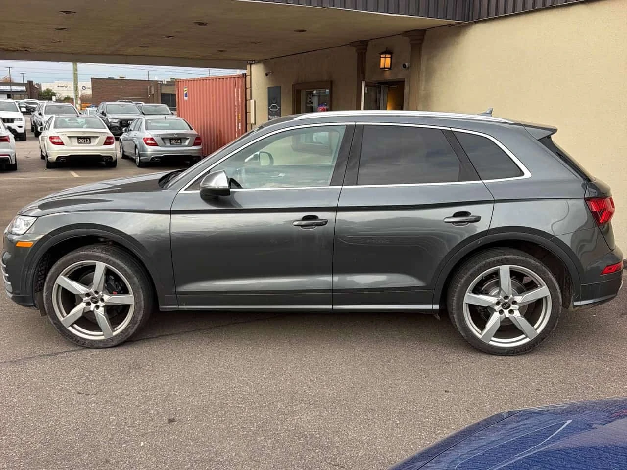 Audi SQ5 * Technik * CARFAX * ОПЦИЯ ЗА ФИНАНСИРАНЕ, снимка 2 - Автомобили и джипове - 56730002