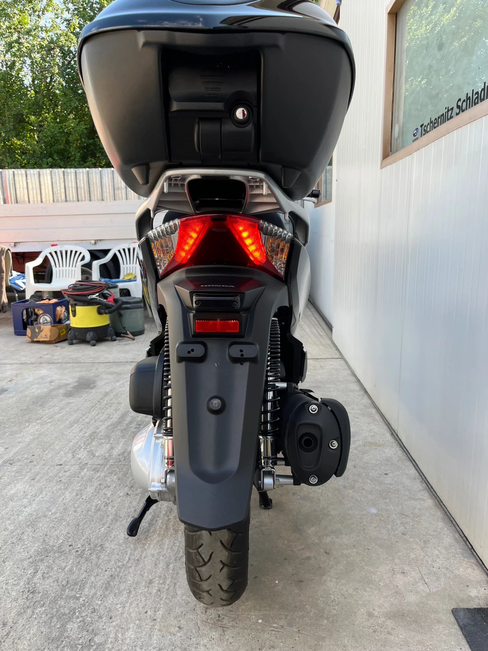 Honda Sh 300i KEYLESS LED нов внос Германия - изображение 8