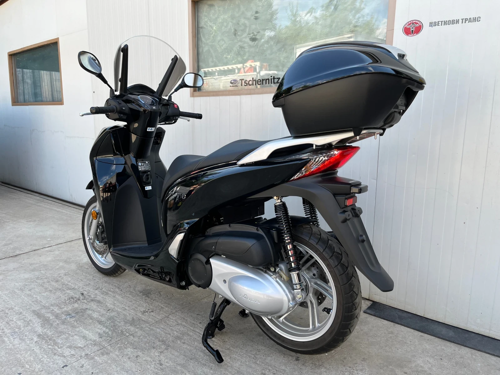 Honda Sh 300i KEYLESS LED нов внос Германия - изображение 3