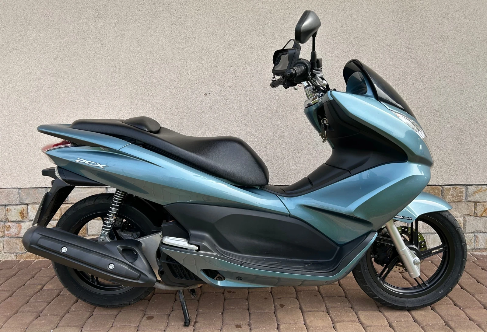 Honda Pcx 125 i 7000 km , снимка 2 - Мотоциклети и мототехника - 55721389
