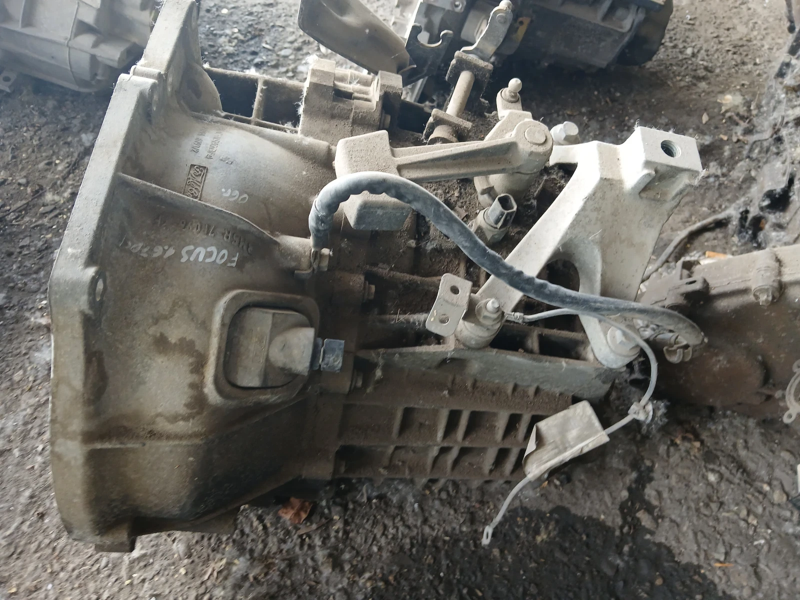 3M5R-71096-YF скорости ръчни Ford Focus 1.6 tdci 2006г, снимка 3 - Части - 55262647