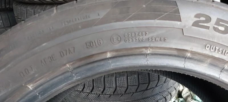 Гуми Летни 255/45R19, снимка 9 - Гуми и джанти - 32902812