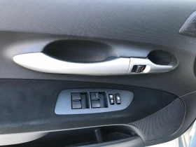 Toyota Auris 1, 4D-4D, 90k.АВТОМАТ., снимка 11