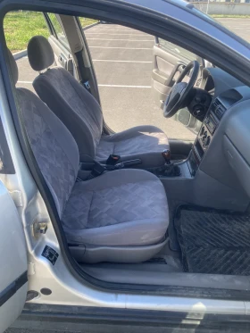 Opel Astra 1.6 Газов Инжекцион Климатик, снимка 9