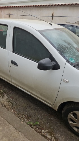 Dacia Sandero 1.0i климатик, снимка 11