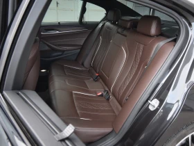 BMW 530 xDrive M Sport Package - 55999 лв. / 28631.83 € - 32085648 11