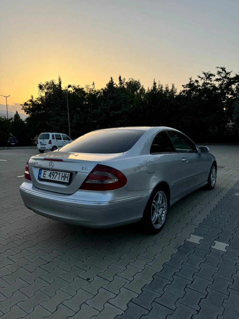 Mercedes-Benz CLK 270 CDI, снимка 4 - Автомобили и джипове - 46320187