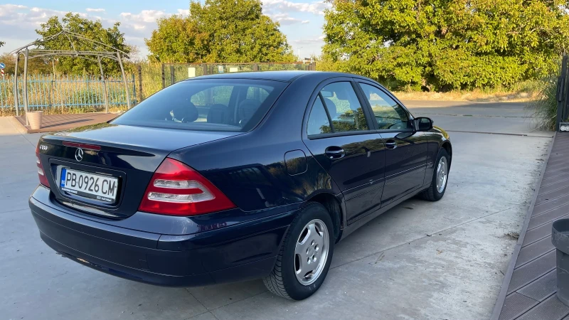 Mercedes-Benz C 180 1.8i 129 kc. /нови гуми/, снимка 5 - Автомобили и джипове - 47645811