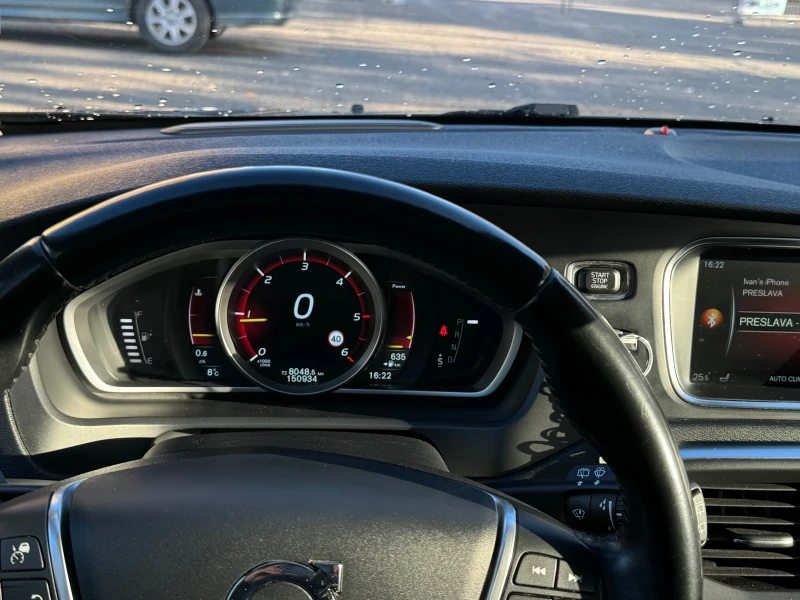 Volvo V40, снимка 14 - Автомобили и джипове - 48212190