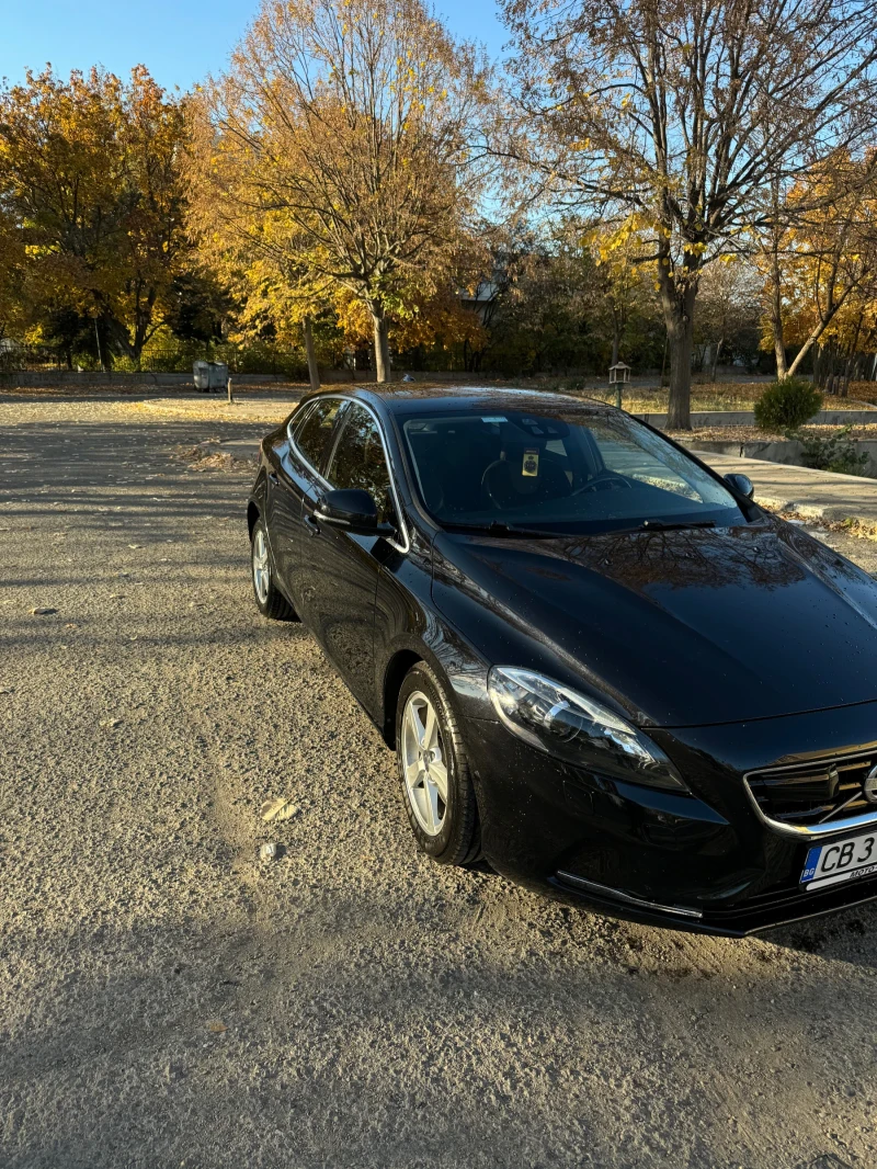 Volvo V40, снимка 3 - Автомобили и джипове - 48212190