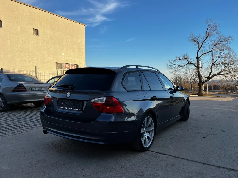 BMW 320 d 6ск. перфектна , снимка 4 - Автомобили и джипове - 49411570
