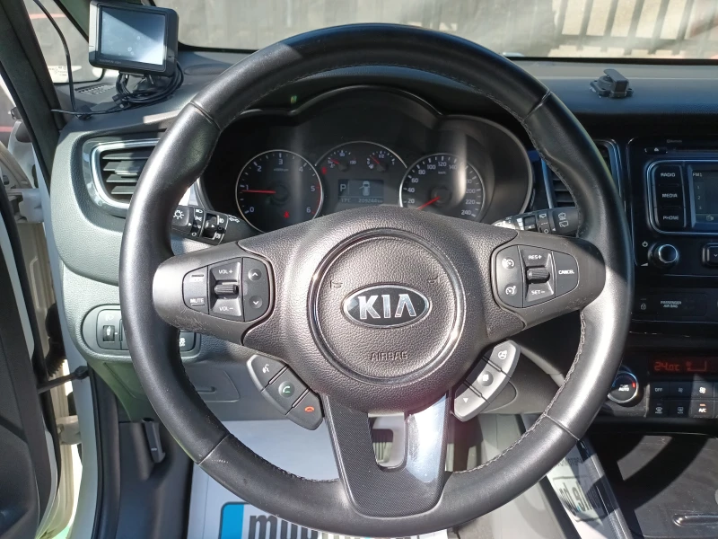Kia Carens 7 места/Автомат, снимка 14 - Автомобили и джипове - 52066050