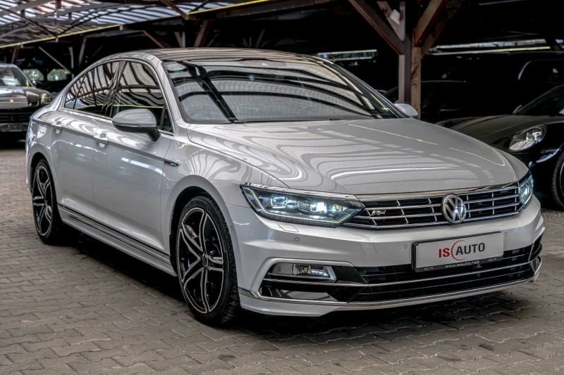 VW Passat 4Motion/R-Line/DSG/PDC/F1/FULL LED/Подгрев, снимка 2 - Автомобили и джипове - 52908658