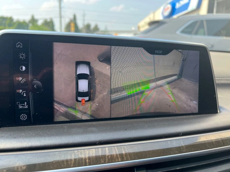 BMW 750 * xDRIVE 360 CAMERA | FULLY LOADED * CARFAX * ЦЕНА, снимка 9 - Автомобили и джипове - 52991734