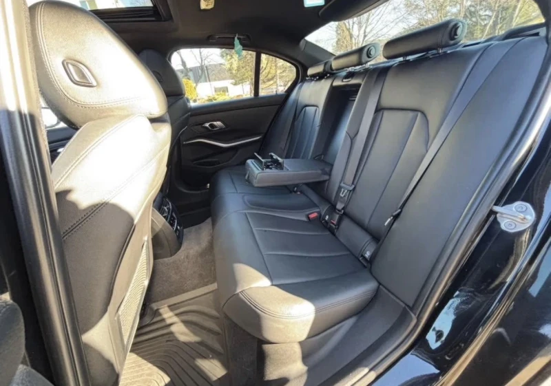 BMW 330 CAMERA * * KEYLESS * * CARFAX * * АВТО КРЕДИТ * * , снимка 10 - Автомобили и джипове - 53148809