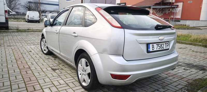Ford Focus 2.0 i, снимка 4 - Автомобили и джипове - 53405507