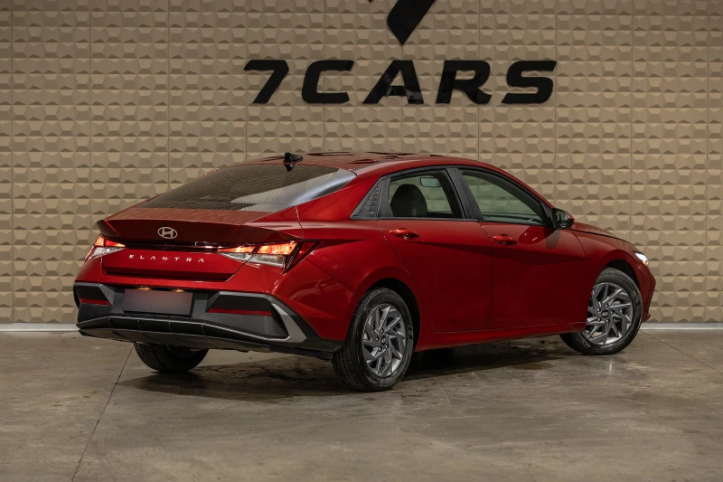 Hyundai Elantra * Apple CarPlay/Android Auto* Remote Start Engine*, снимка 6 - Автомобили и джипове - 53425758