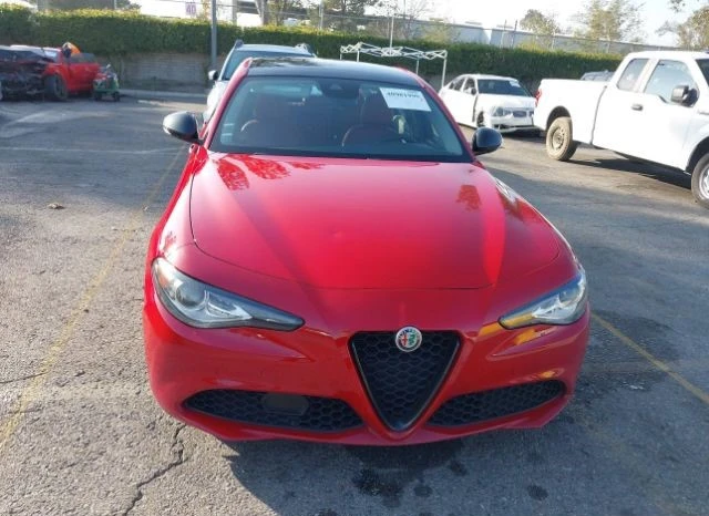 Alfa Romeo Giulia, снимка 5 - Автомобили и джипове - 48509432