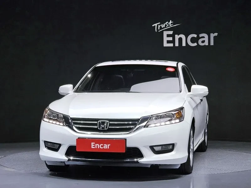 Honda Accord 2.4, снимка 3 - Автомобили и джипове - 54253391