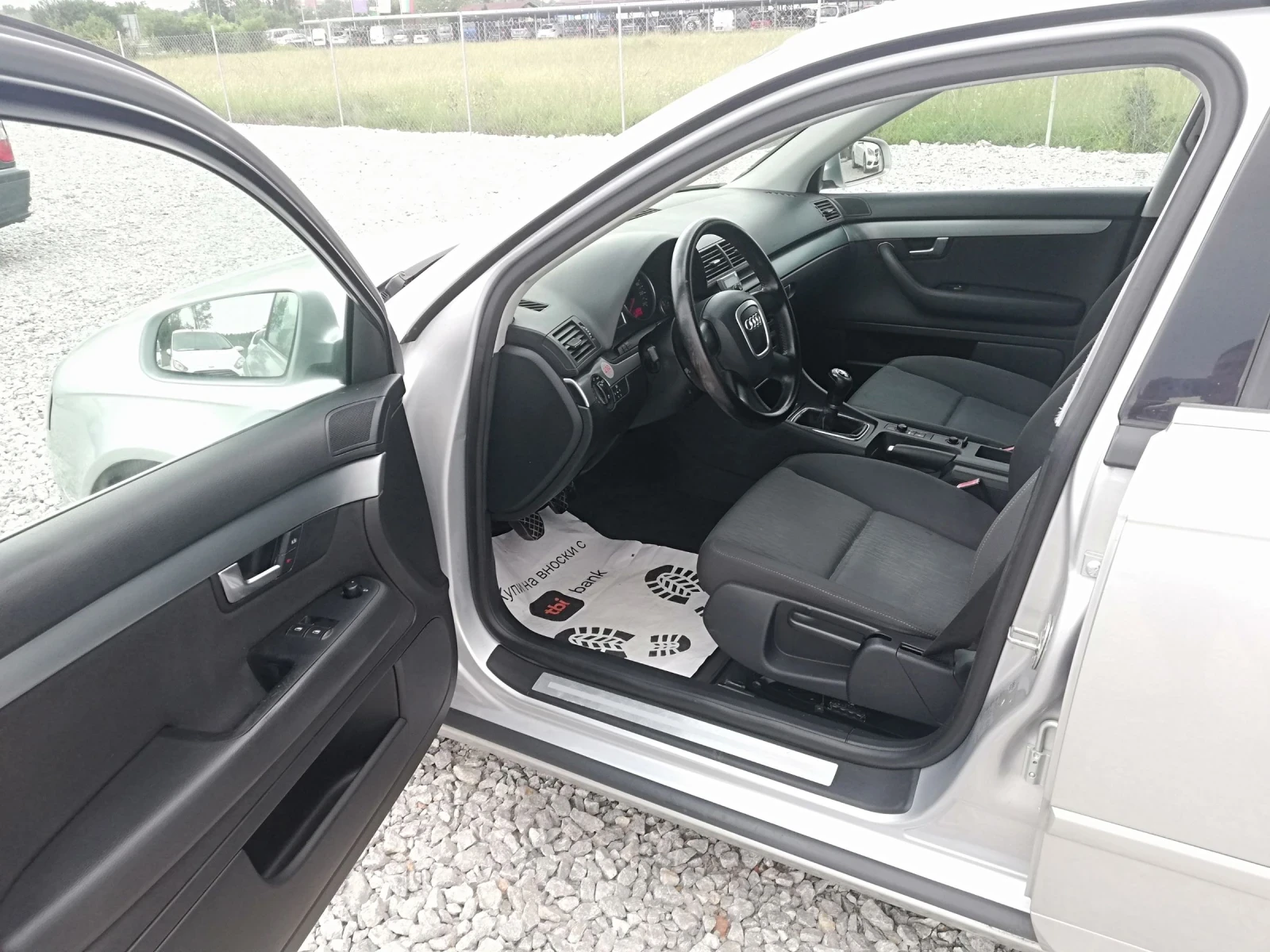 Audi A4 2.0tdi kli navi IT. - изображение 9