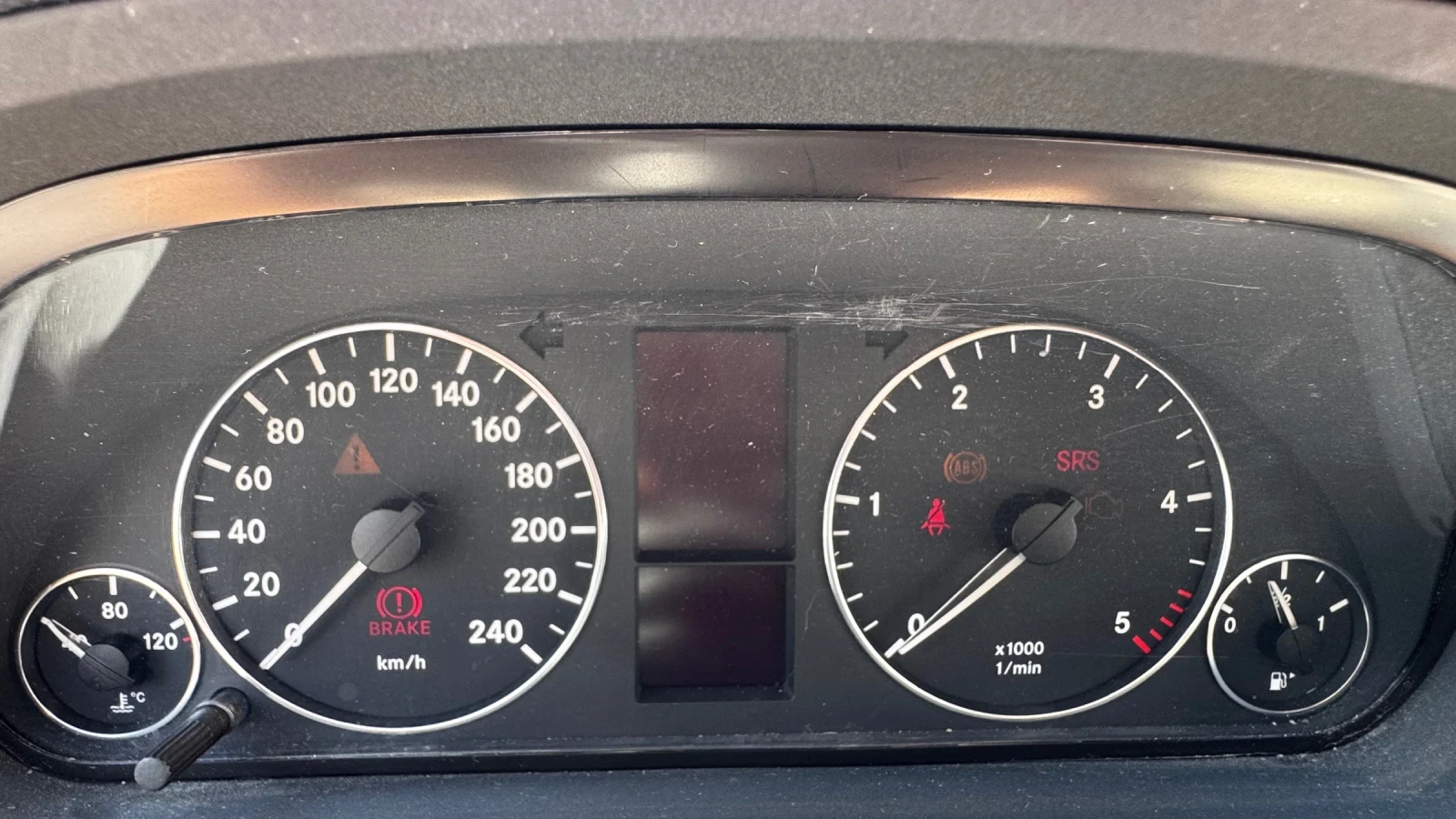Mercedes-Benz A 180  - изображение 9