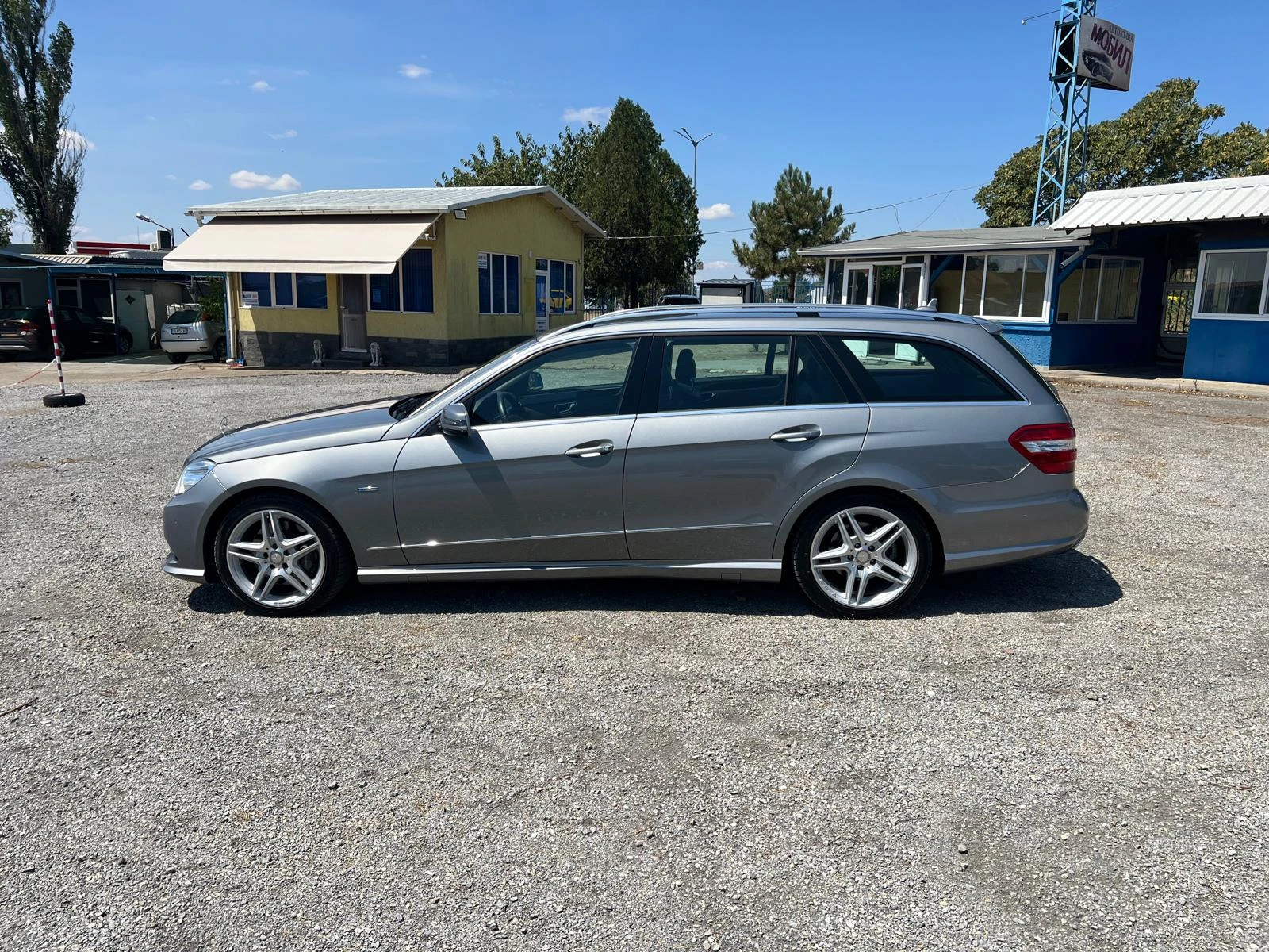 Mercedes-Benz E 350 CDi AMG Line 4MATIC НОЩНО ВИЖДАНЕ Airmatic  - изображение 8