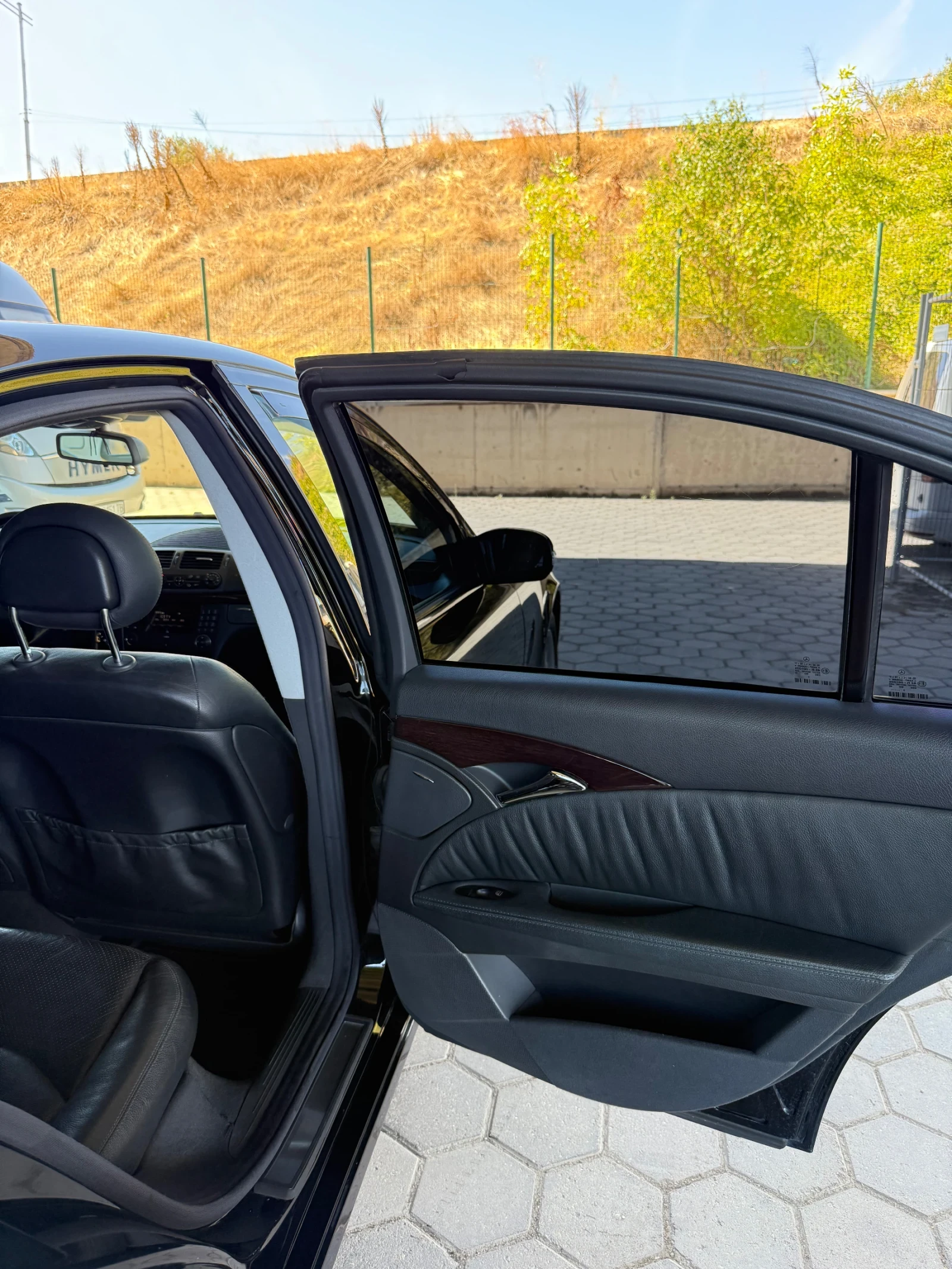 Mercedes-Benz E 240  - изображение 10