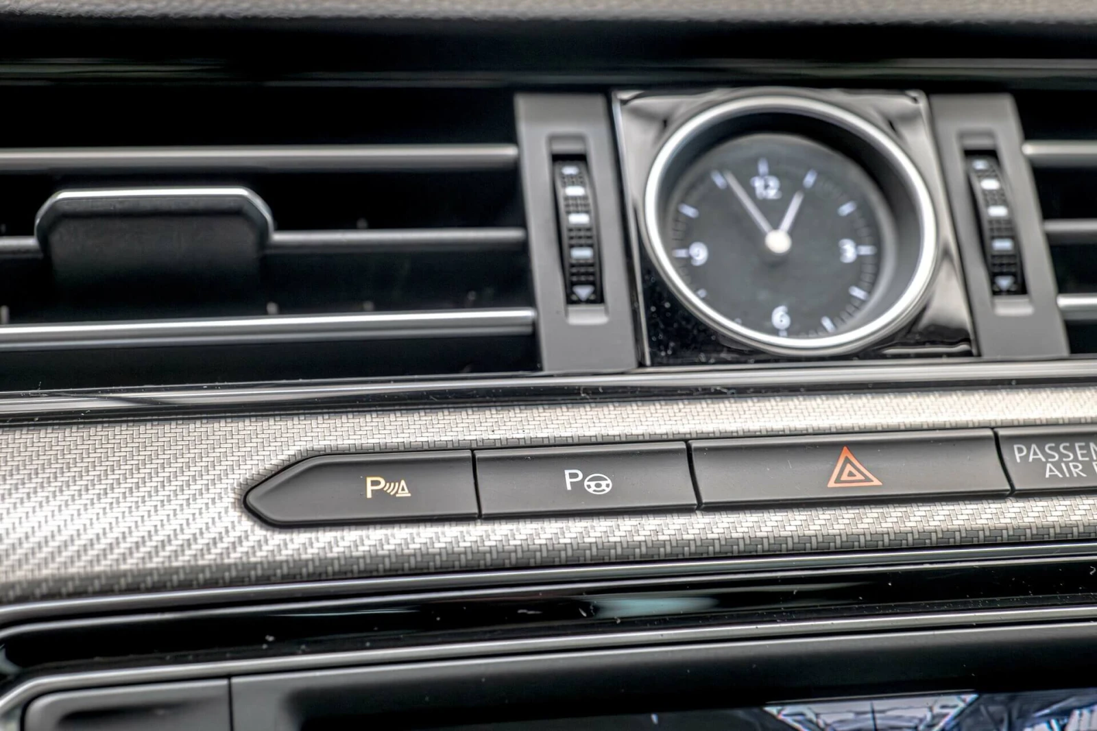 VW Passat 4Motion/R-Line/DSG/PDC/F1/FULL LED/������� | Mobile.bg � ����������� 13