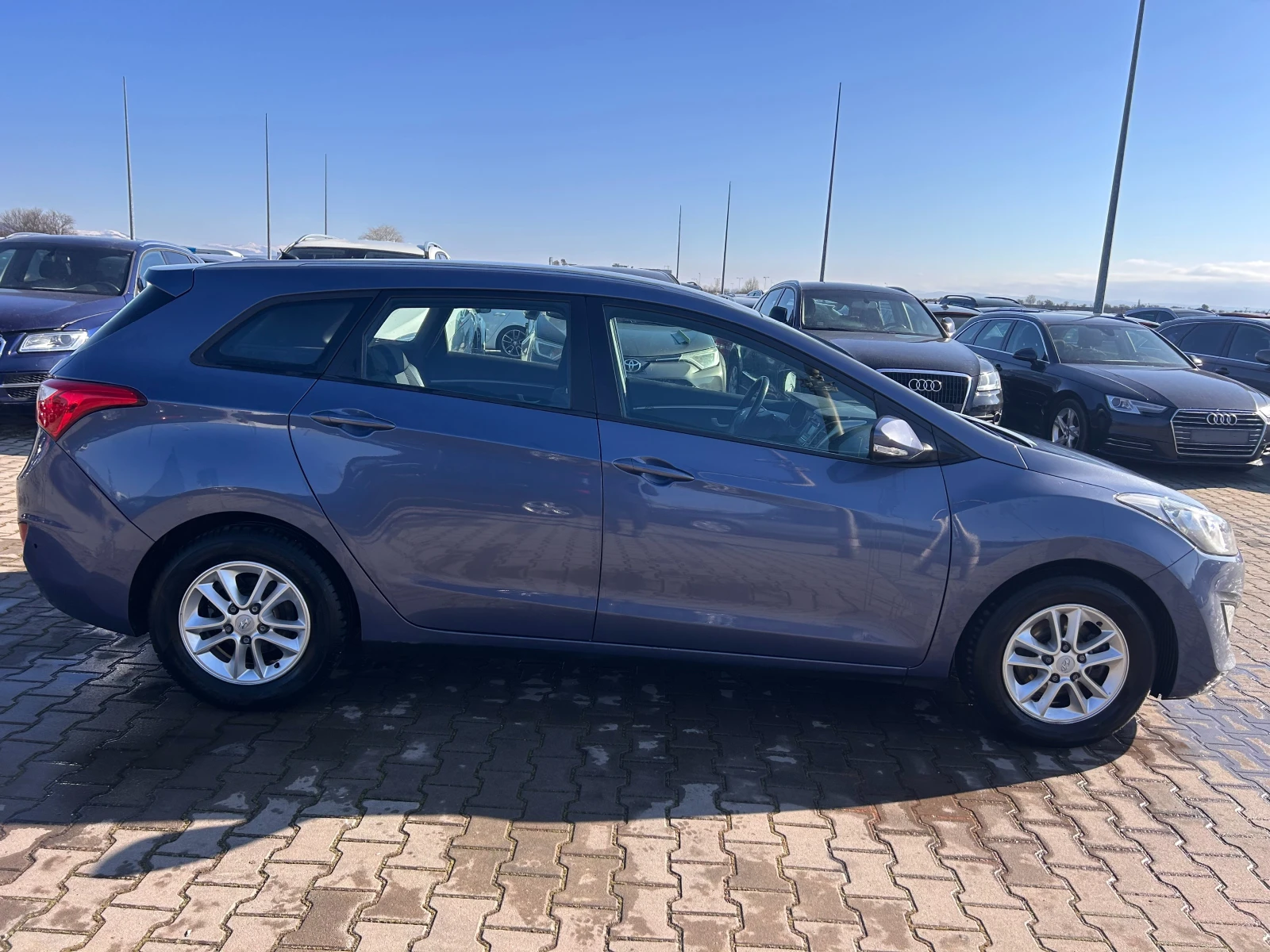 Hyundai I30 1.6CRDI EURO 5 - изображение 5