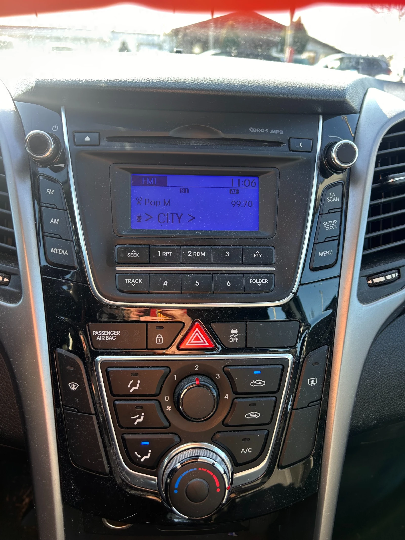 Hyundai I30 1.6CRDI EURO 5 | Mobile.bg � ����������� 12