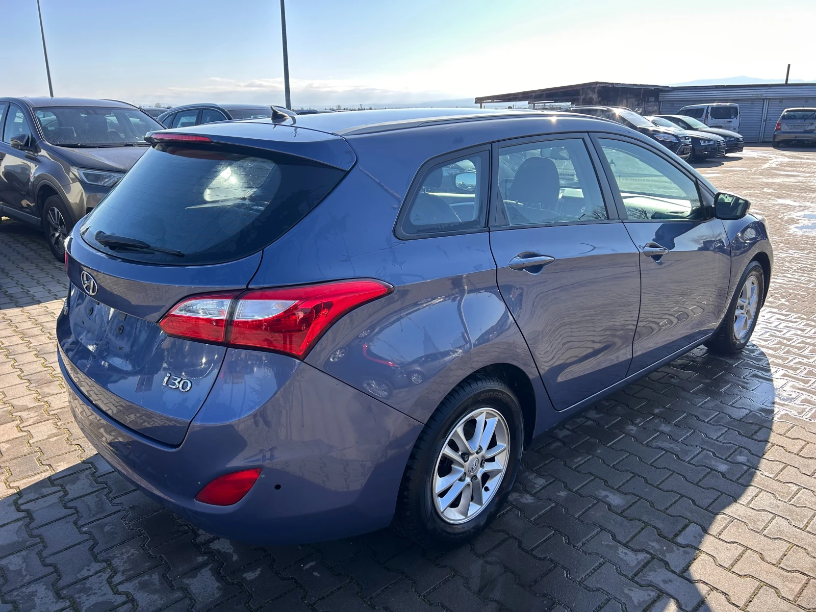Hyundai I30 1.6CRDI EURO 5 - изображение 6