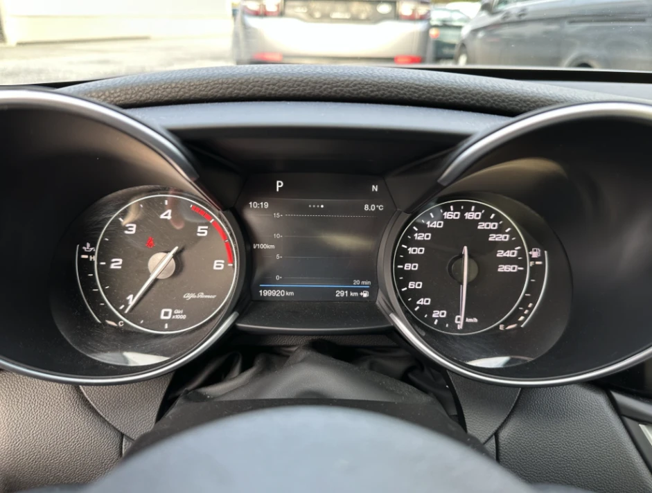 Alfa Romeo Giulia 2.2 JTDm Super, снимка 9 - Автомобили и джипове - 53801174