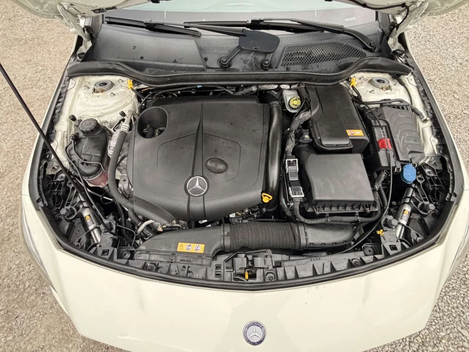 Mercedes-Benz CLA 200 2.2 CDI, снимка 12 - Автомобили и джипове - 53969953