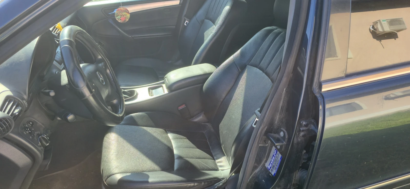 Mercedes-Benz C 220, снимка 3 - Автомобили и джипове - 54114117