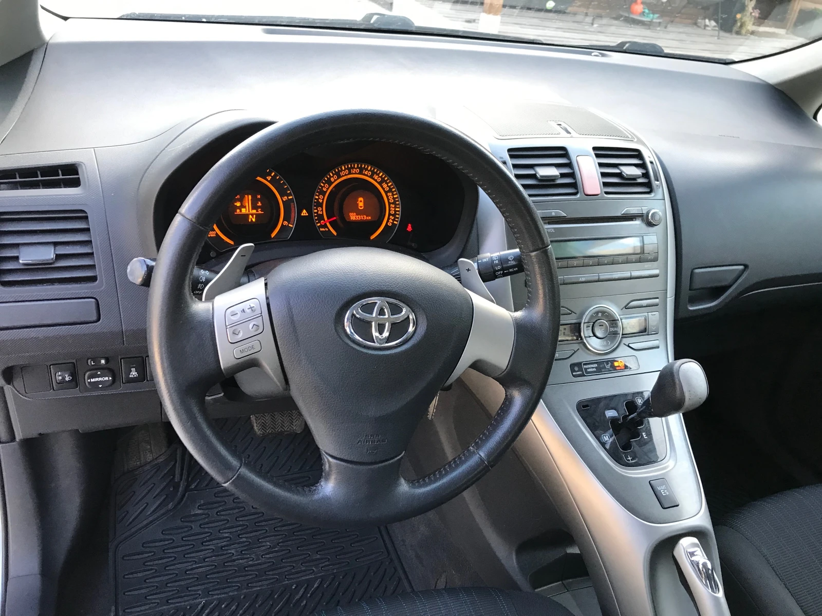 Toyota Auris 1, 4D-4D, 90k.АВТОМАТ., снимка 12 - Автомобили и джипове - 54113072