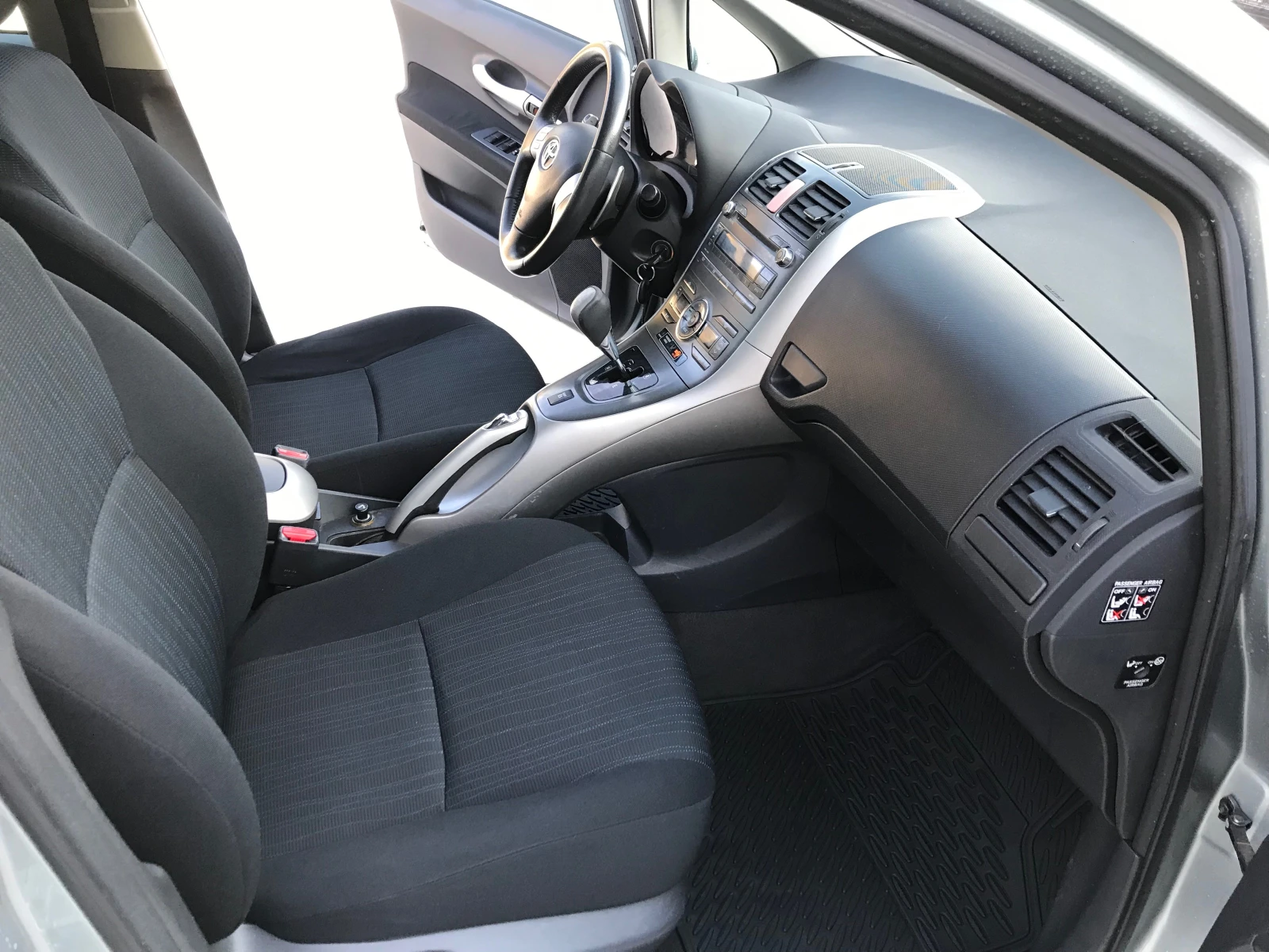 Toyota Auris 1, 4D-4D, 90k.АВТОМАТ., снимка 17 - Автомобили и джипове - 54113072