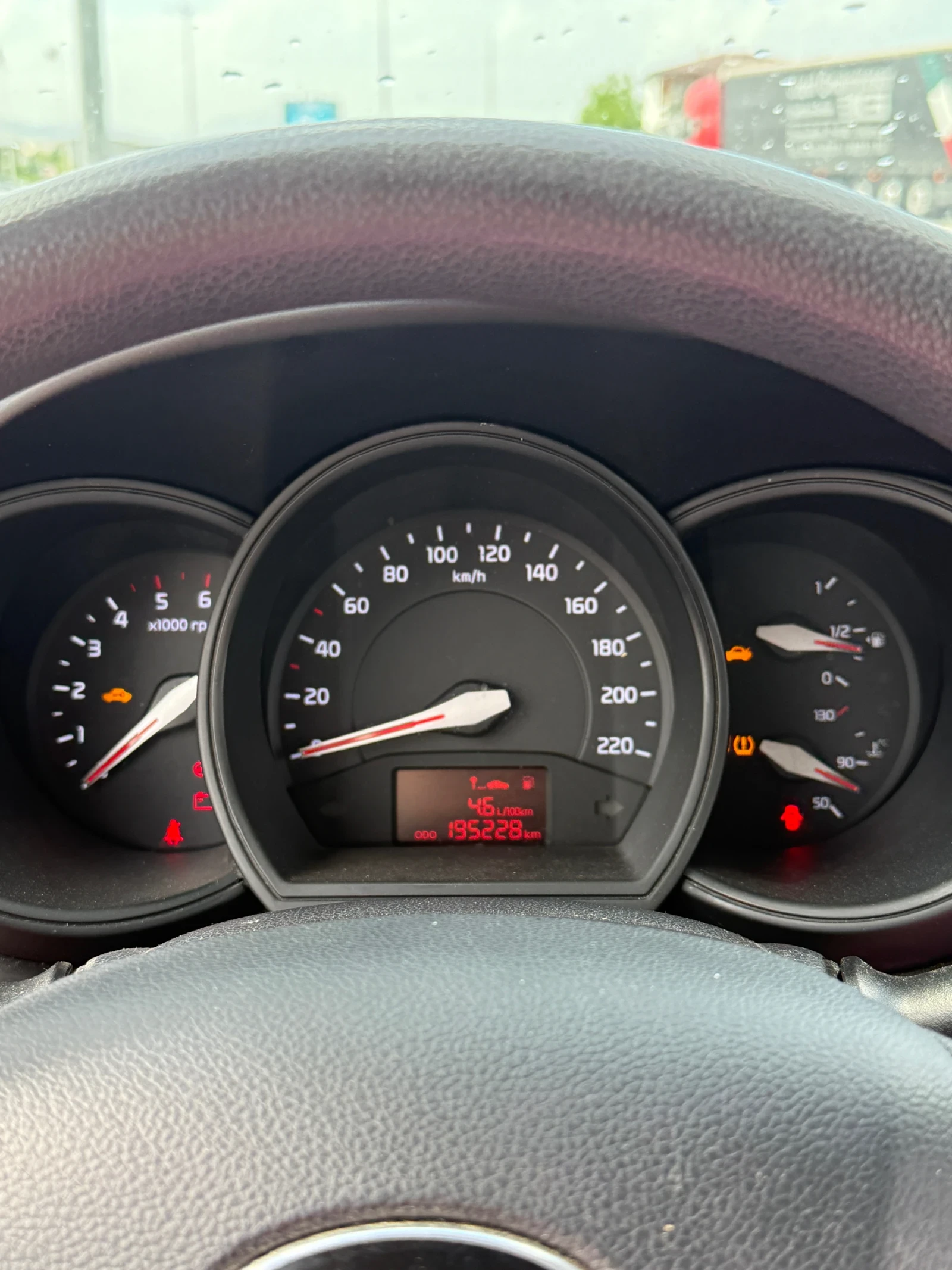 Kia Rio, снимка 15 - Автомобили и джипове - 54512841