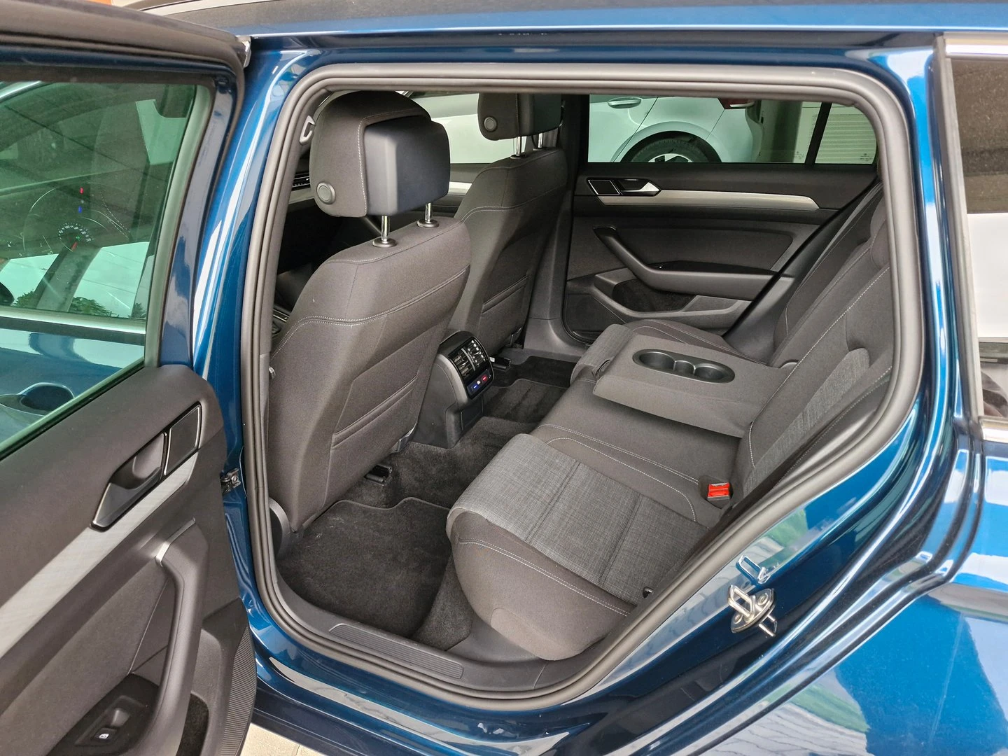 VW Passat | Mobile.bg � ����������� 7