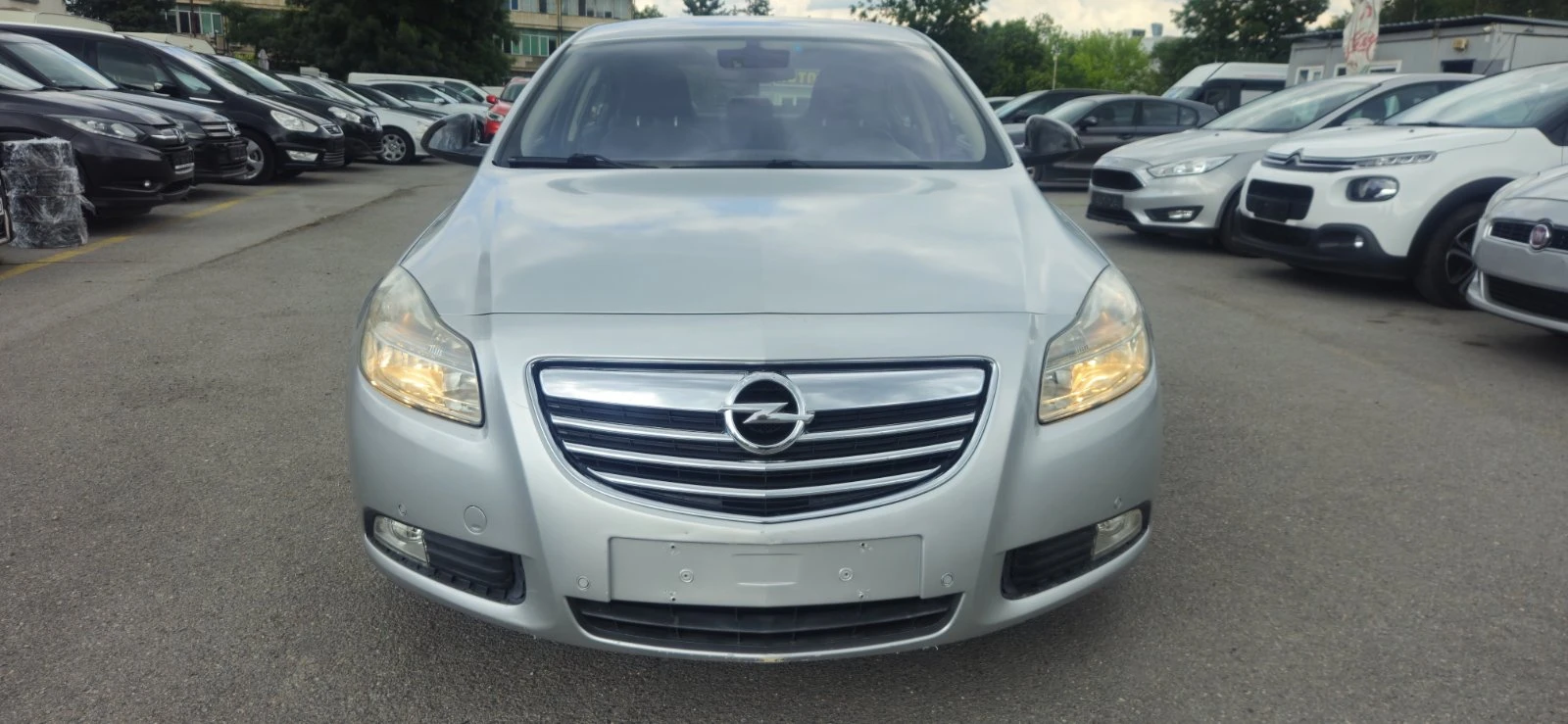 Opel Insignia 2.0tdci 130hp, снимка 3 - Автомобили и джипове - 54799001