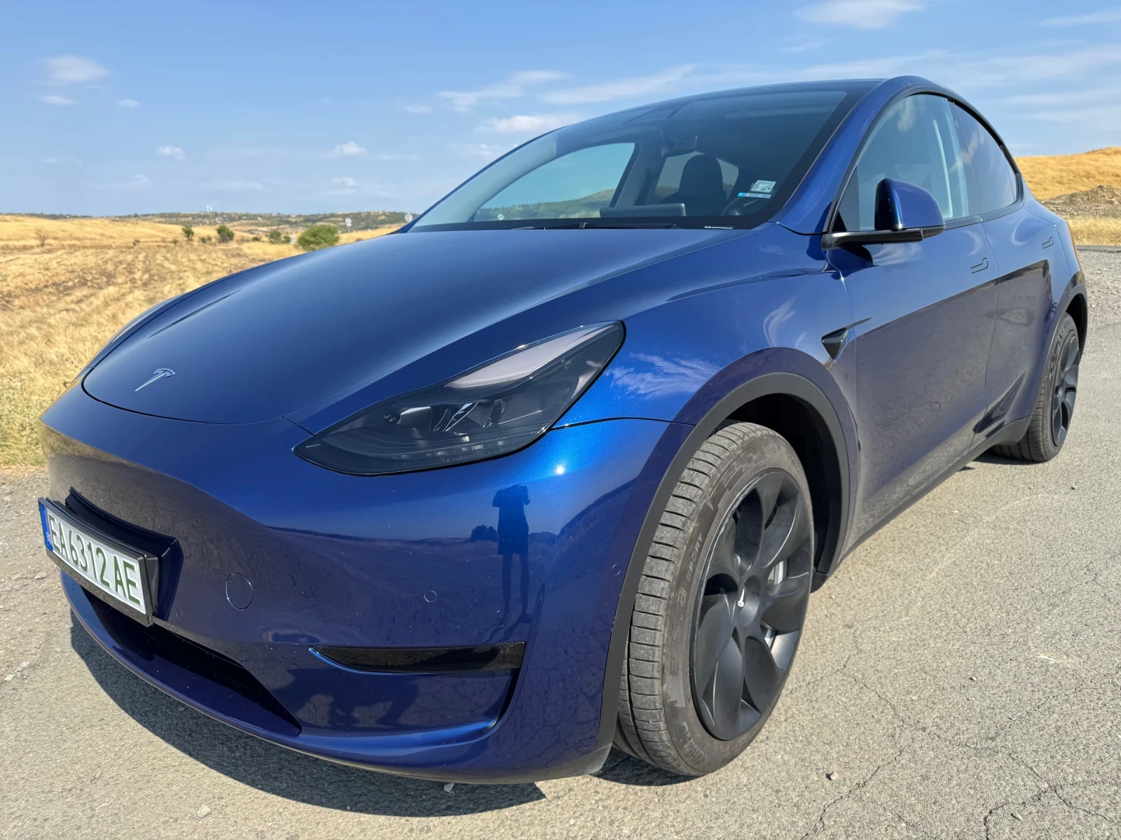 Tesla Model Y Long Range AWD | Enhanced Autopilot 