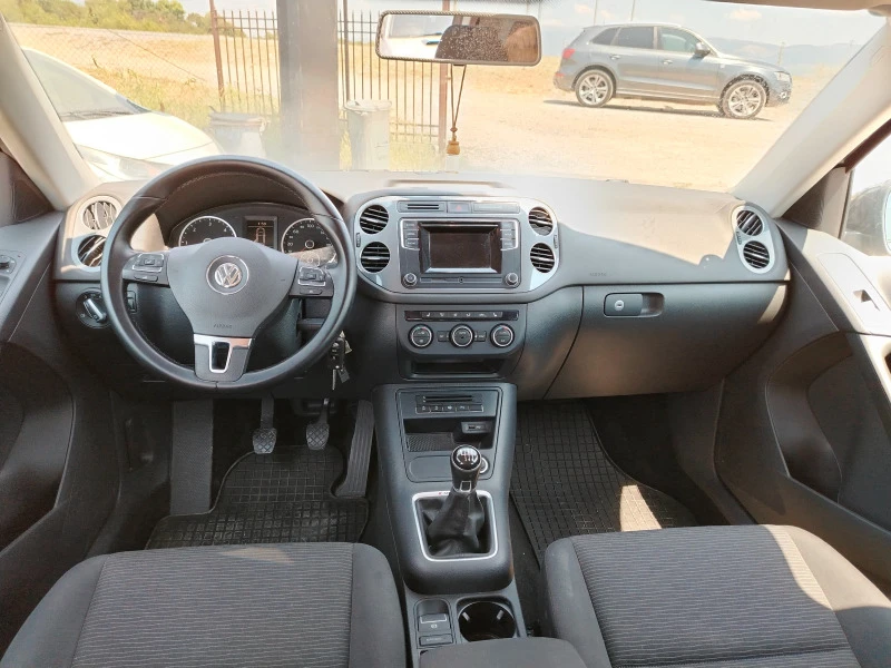 VW Tiguan 2.0 TDI 4MOTION, снимка 15 - Автомобили и джипове - 46614050