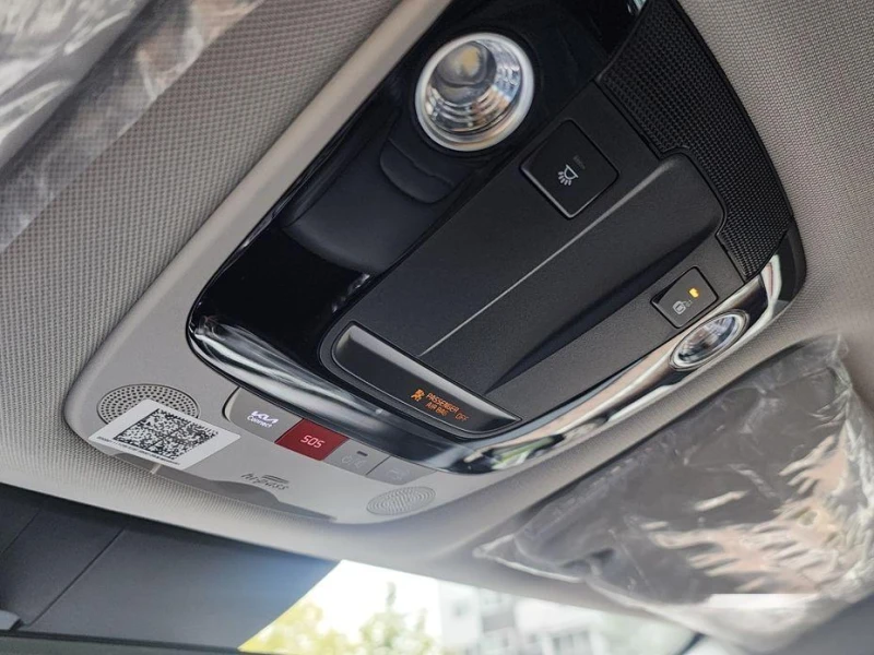 Kia Sportage Gasoline 1.6 Turbo 2WD Signature, снимка 11 - Автомобили и джипове - 51992601