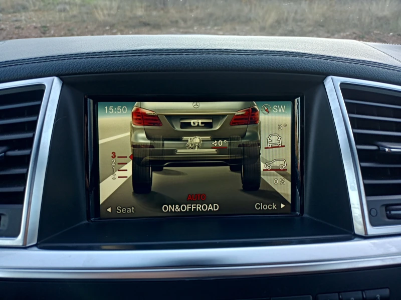 Mercedes-Benz GL 500 AMG Pack/360/Offroad pack/Harman Kardon, снимка 16 - Автомобили и джипове - 52421216