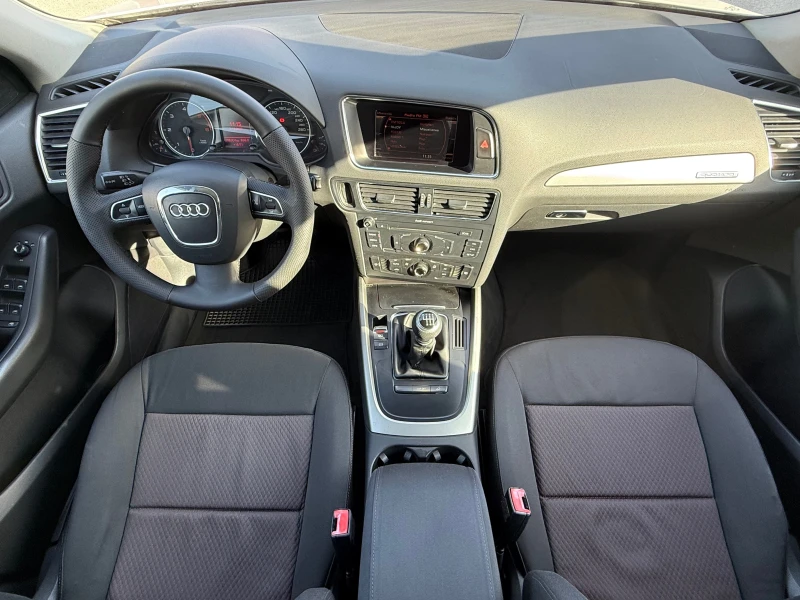 Audi Q5 2.0TDI quattro 170к.с.  !!! ТОП СЪСТОЯНИЕ !!!!!, снимка 11 - Автомобили и джипове - 52624744