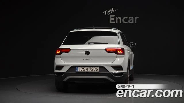 VW T-Roc | 50 K KM TOP SERVICE, снимка 3 - Автомобили и джипове - 55179280