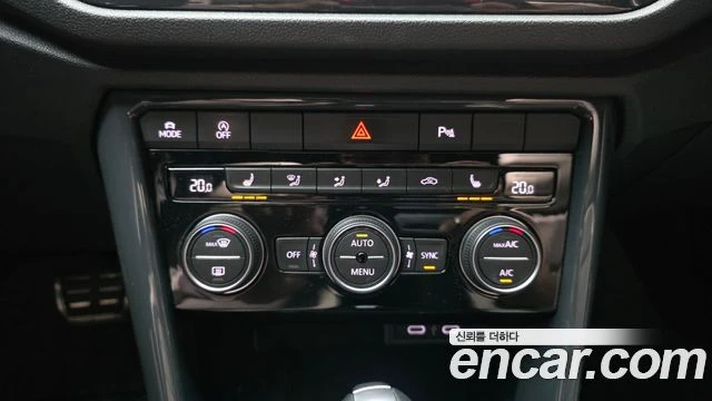 VW T-Roc | 50 K KM TOP SERVICE, снимка 16 - Автомобили и джипове - 55179280