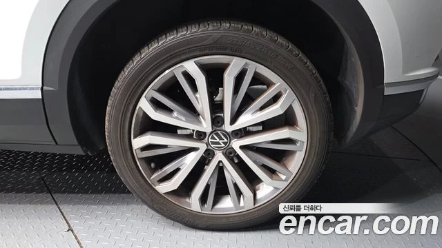 VW T-Roc | 50 K KM TOP SERVICE, снимка 6 - Автомобили и джипове - 55179280