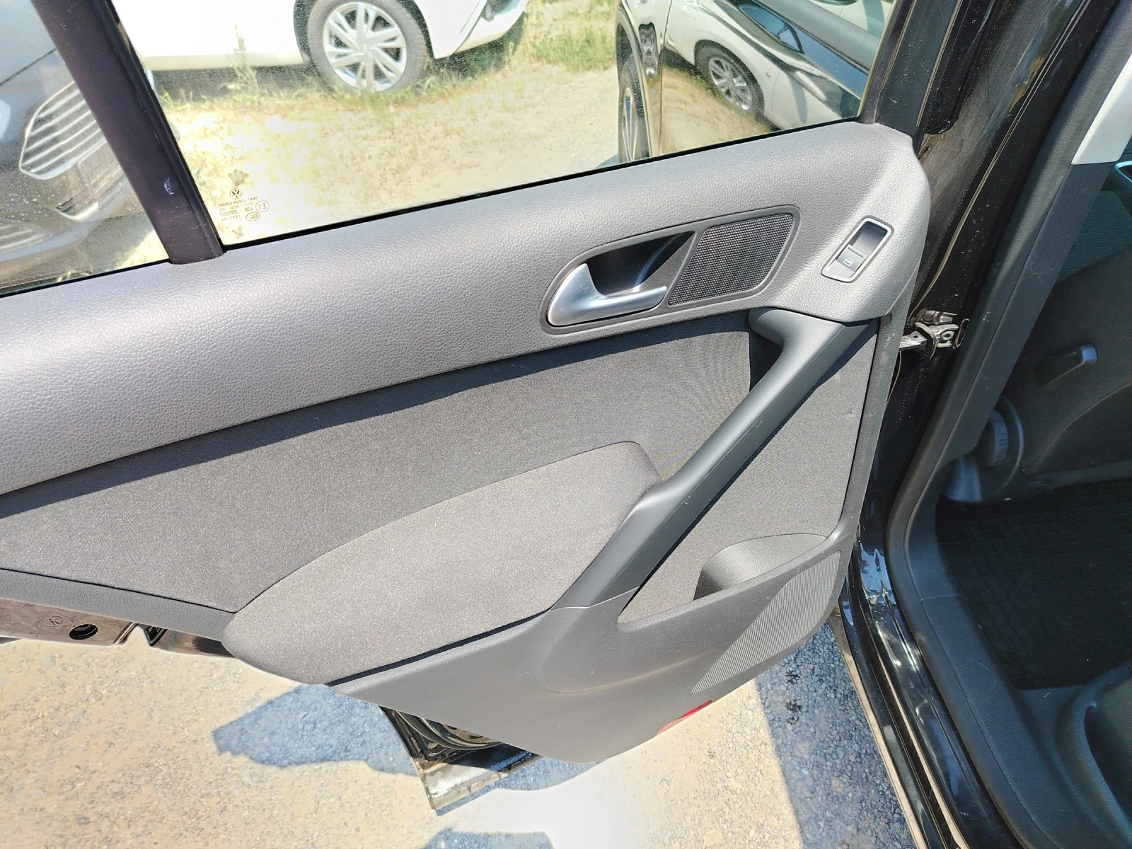 VW Tiguan 2.0 TDI 4MOTION | Mobile.bg — изображение 14