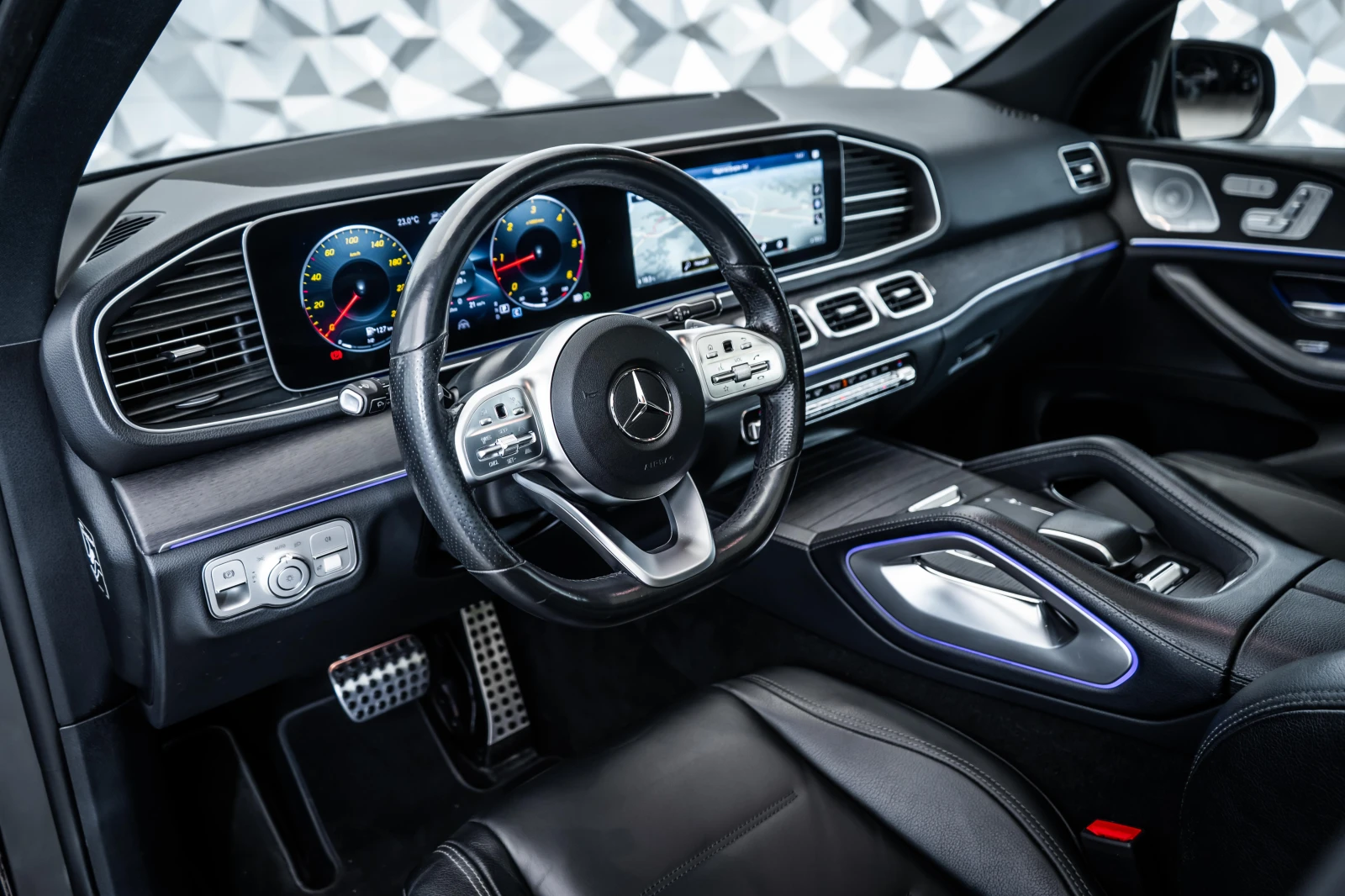 Mercedes-Benz GLE 400 d 4M * AMG* 7Seats* Burmester* Pano* 360*  - изображение 8